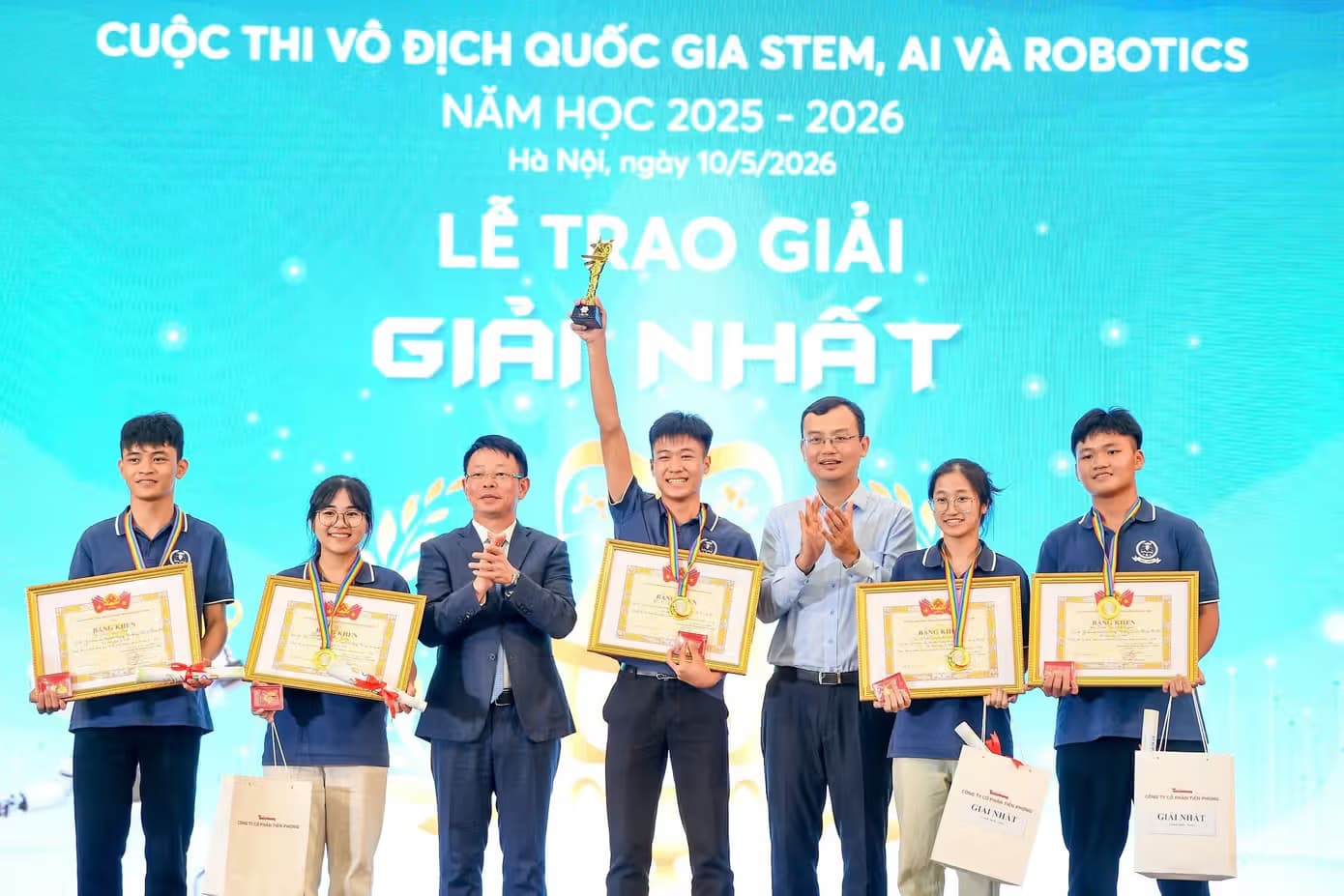 Lộ diện những nhà vô địch Quốc gia STEM, AI và Robotics